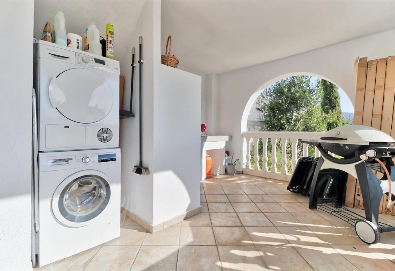 מיחאס Nice And Spacius Villa Near Fuengi מראה חיצוני תמונה