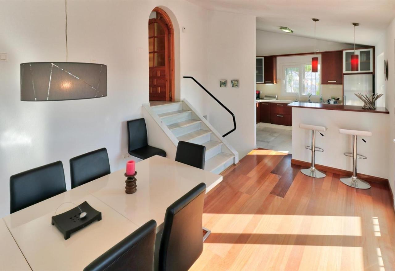 מיחאס Nice And Spacius Villa Near Fuengi מראה חיצוני תמונה